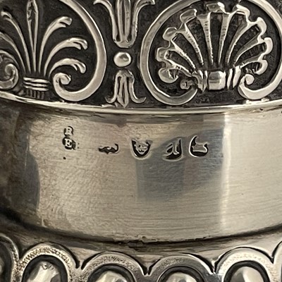 Lot 35 - A George III silver mug, in the Regency style,...