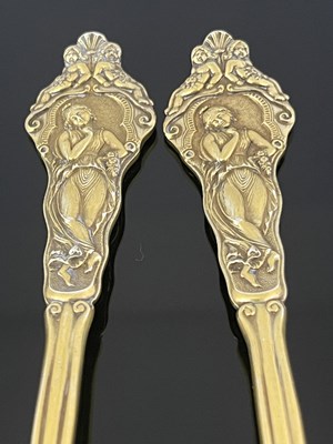 Lot 76 - A pair of Victorian silver gilt fruit serving...
