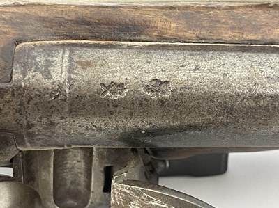 Lot 246 - A 25-Bore Flintlock 1801 Pattern Long Sea...