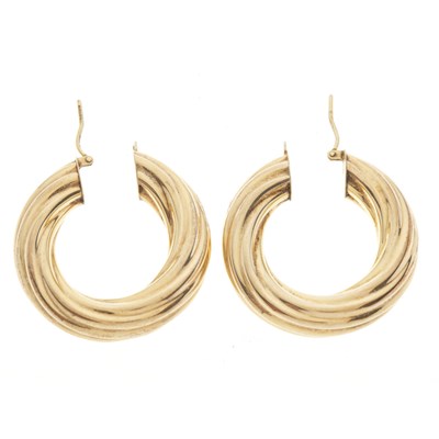 Lot 50 - A pair of 9ct gold twist hoop earrings