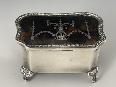 Lot 46 - An Edwardian silver and tortoiseshell jewel...