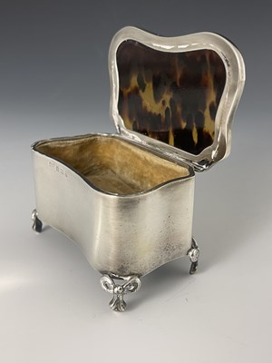 Lot 46 - An Edwardian silver and tortoiseshell jewel...