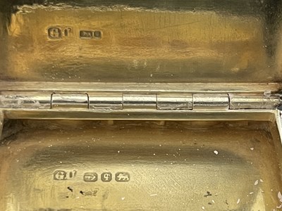 Lot 47 - A Victorian silver snuff box, George Unite,...