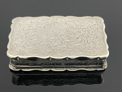 Lot 47 - A Victorian silver snuff box, George Unite,...