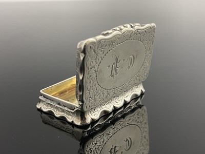 Lot 47 - A Victorian silver snuff box, George Unite,...