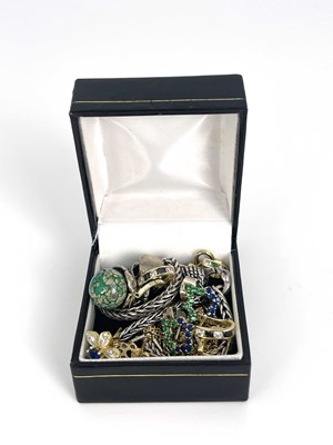 Lot 24 - A 14k white and gold fancy link necklace,...