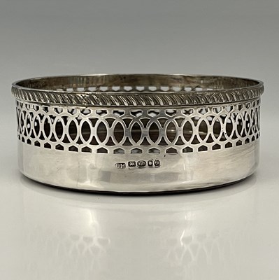 Lot 94 - An Elizabeth II contemporary silver-mounted...