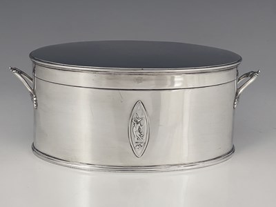 Lot 52 - A George V silver biscuit box, of navette form,...