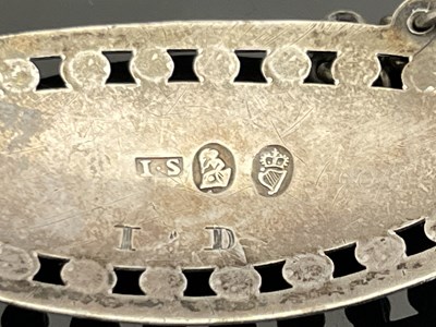 Lot 51 - A George III Irish silver wine label for Port,...
