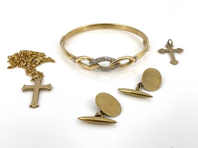 Lot 8 - Gold jewellery including a gem set bangle,...