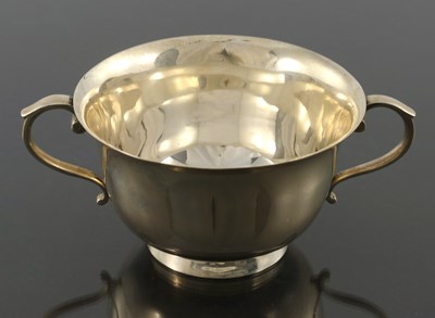 Lot 126 - A George V silver twin handled cup, Thomas...