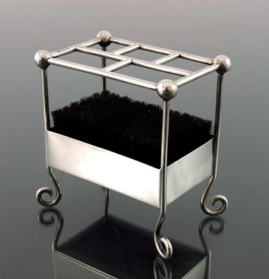 Lot 218 - An Edwardian silver pen wipe stand, London...