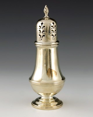 Lot 250 - An Elizabeth II silver shaker, Henry Clifford...