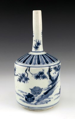 Lot 449 - A Chinese blue and white bottle vase, 19th...