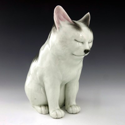 Lot 464 - A Japanese Hirado porcelain model of a seated...