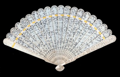Lot 520 - ? A 19th century Chinese carved ivory brisé...