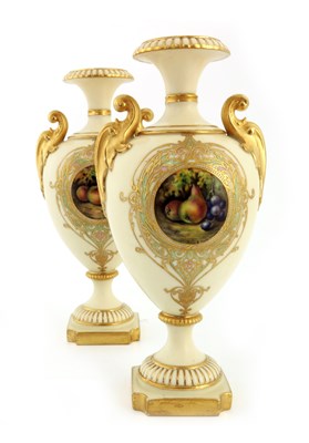 Lot 1053 - Edward Townsend for Royal Worcester, a pair of...
