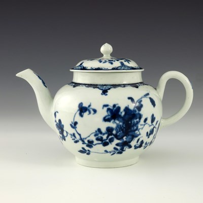 Lot 1127 - A Worcester blue and white teapot, circa 1770,...