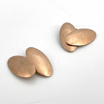 Lot 13 - A pair of George V 9ct gold cufflinks, lozenge...
