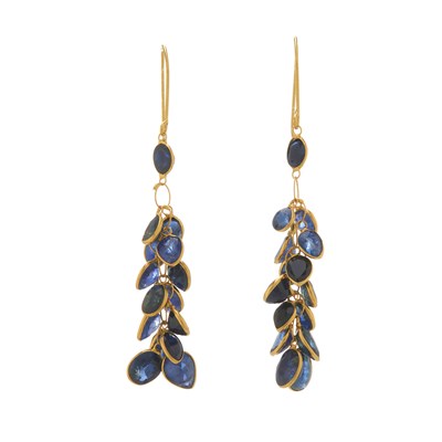 Lot 30 - A pair of 14ct gold oval-shape sapphire fringe...