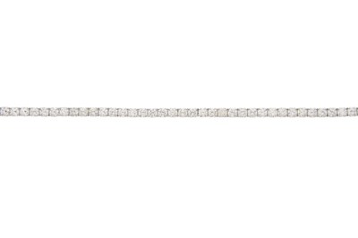 Lot 133 - An 18ct gold brilliant-cut diamond line...