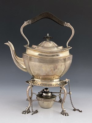 Lot 42 - An Edwardian silver kettle on stand, E Baker,...