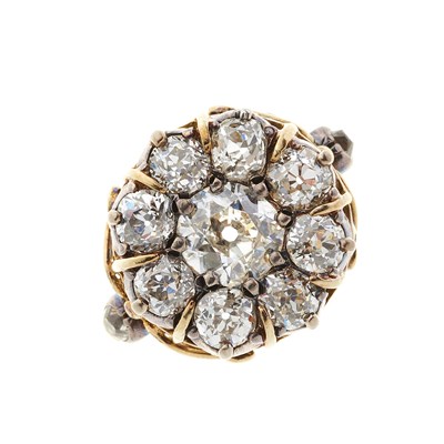 Lot 46 - A 19th century gold and silver diamond cluster ring