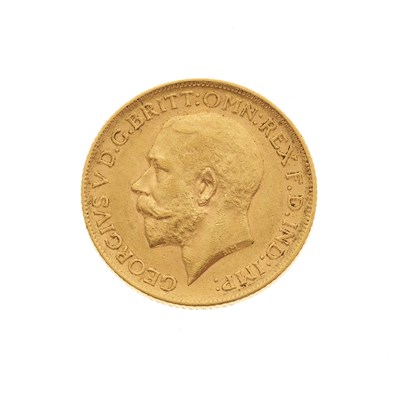 Lot 29 - George V, a gold full sovereign coin dated 1911