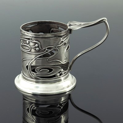 Lot 77 - Kate Harris for Goldsmiths and Silversmiths...