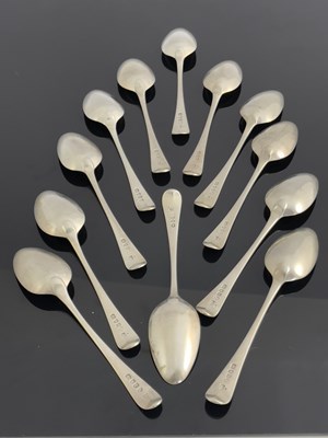 Lot 86 - A set of twelve George III silver dessert...