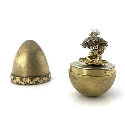 Lot 115 - Stuart Devlin, a novelty silver gilt and...