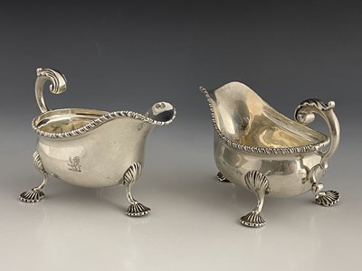 Lot 60 - A pair of Edwardian silver sauce boats,...