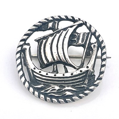 Lot 35 - Alexander Ritchie, a Scottish Arts and Crafts...