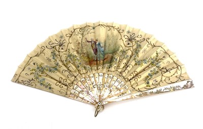 Lot 245 - An early 20th century Continental fan with...
