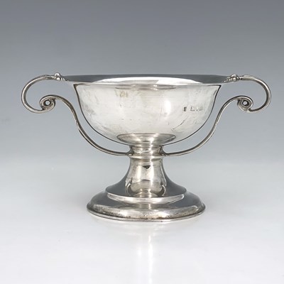 Lot 76 - An Edwardian silver Art Nouveau style pedestal...