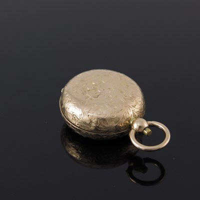 Lot 82 - A late Victorian 9ct gold sovereign case, of...