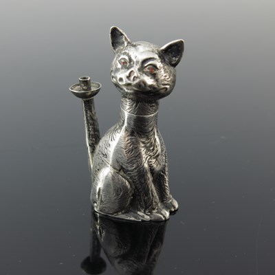 Lot 107 - A George V silver novelty table lighter,...