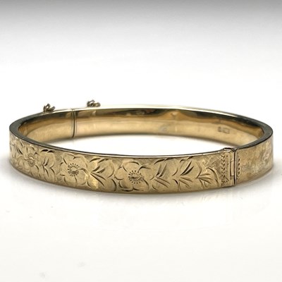 Lot 27 - A Victorian 9 carat gold bangle, Birmingham...