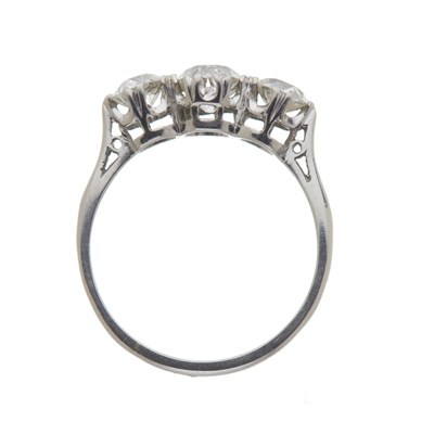 Lot 72 - An Art Deco platinum diamond three-stone ring