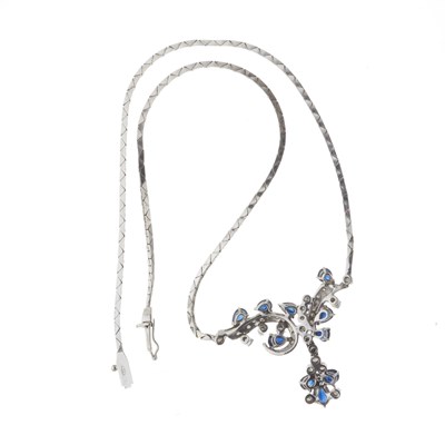 Lot 122 - An 18ct gold sapphire and diamond necklace