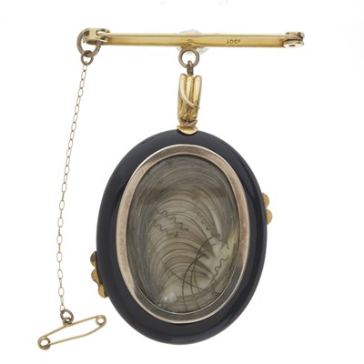 Lot 11 - A 19th century 15ct gold onyx snake pendant brooch