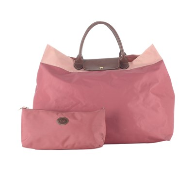 Lot 401 - Longchamp, a Pliage XL beach bag w/pouch