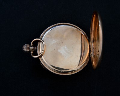 Lot 49 - A 9 carat gold Waltham pocket watch,...