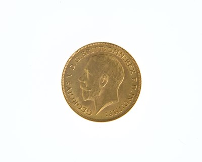 Lot 75 - George V, half sovereign, 1914
