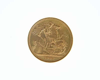 Lot 94 - Elizabeth II, Sovereign, 1959