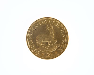 Lot 63 - South Africa, gold 2 Rand, 1962
