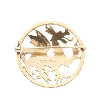 Lot 35 - Geoffrey Bellamy for Tarratt, a 9ct gold Welsh dragon brooch