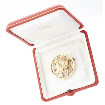 Lot 35 - Geoffrey Bellamy for Tarratt, a 9ct gold Welsh dragon brooch
