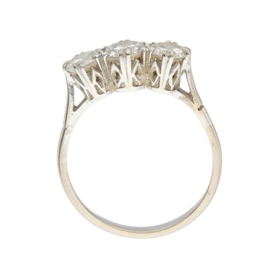 Lot 65 - A mid 20th century diamond three-stone ring