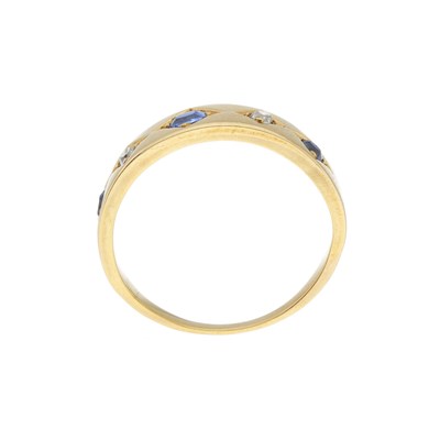 Lot 17 - A late Victorian 18ct gold sapphire and diamond band ring